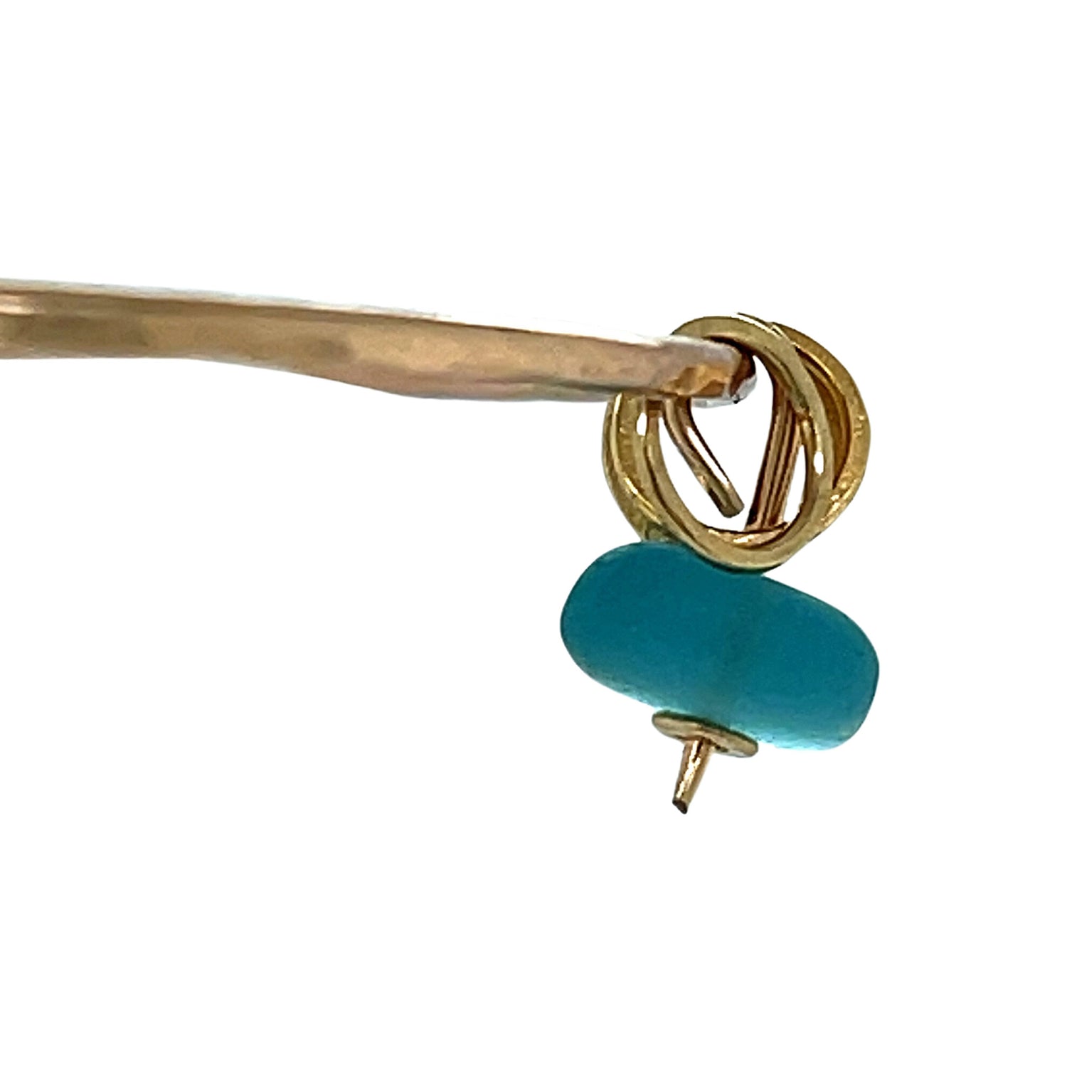 Bespoke Blue Sea Glass Bangle with Gold Circle Charms – Elegant Beach-inspired Jewellery for a Timeless Appeal