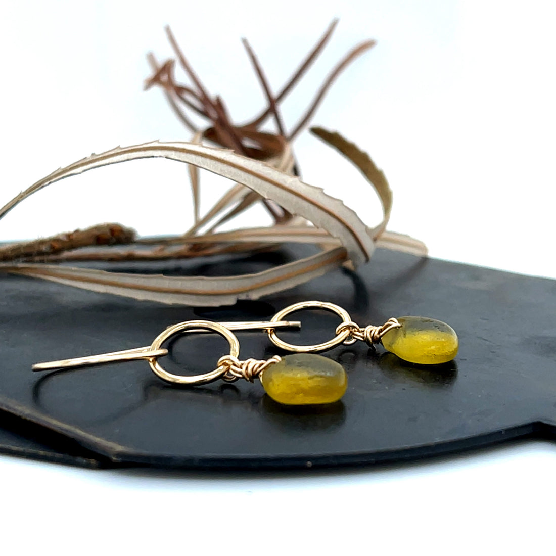 Low-impact sustainable jewelry